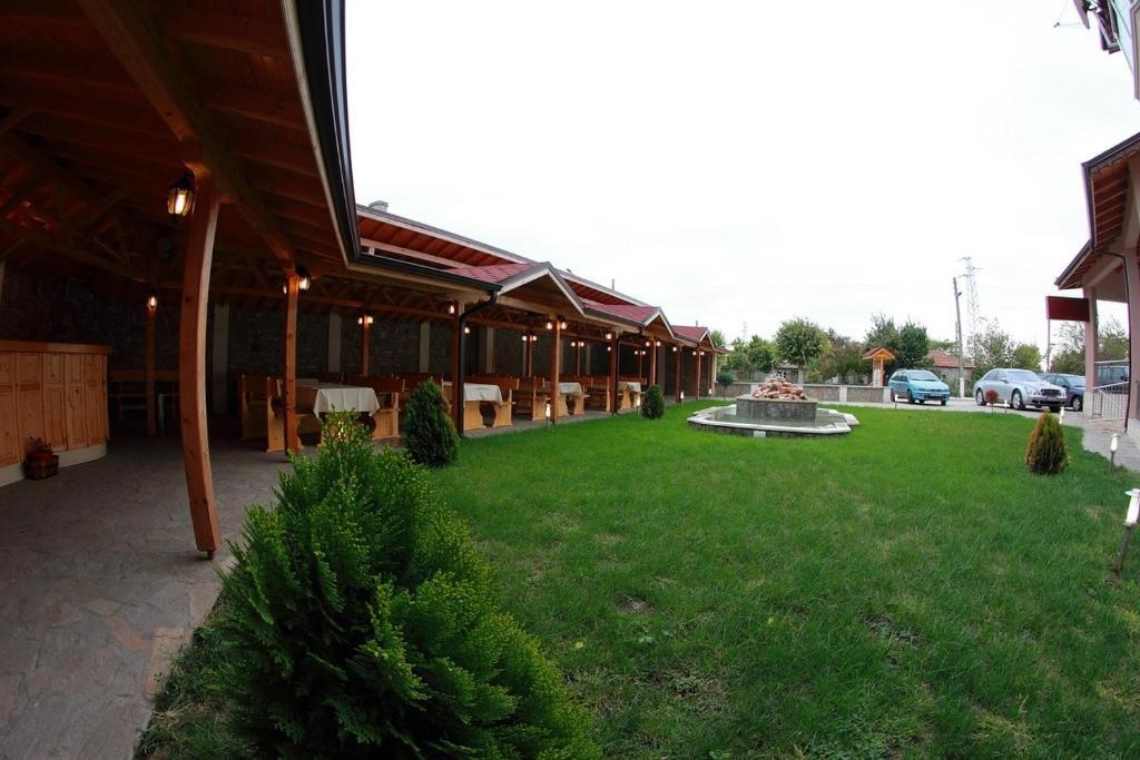 Hotel Akre Kavarna Extérieur photo